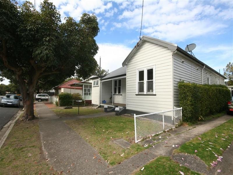 31 Everton Street, Hamilton NSW 2303