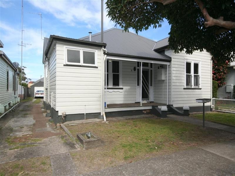 31 Everton Street, Hamilton NSW 2303