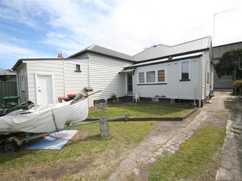 31 Everton Street, Hamilton NSW 2303