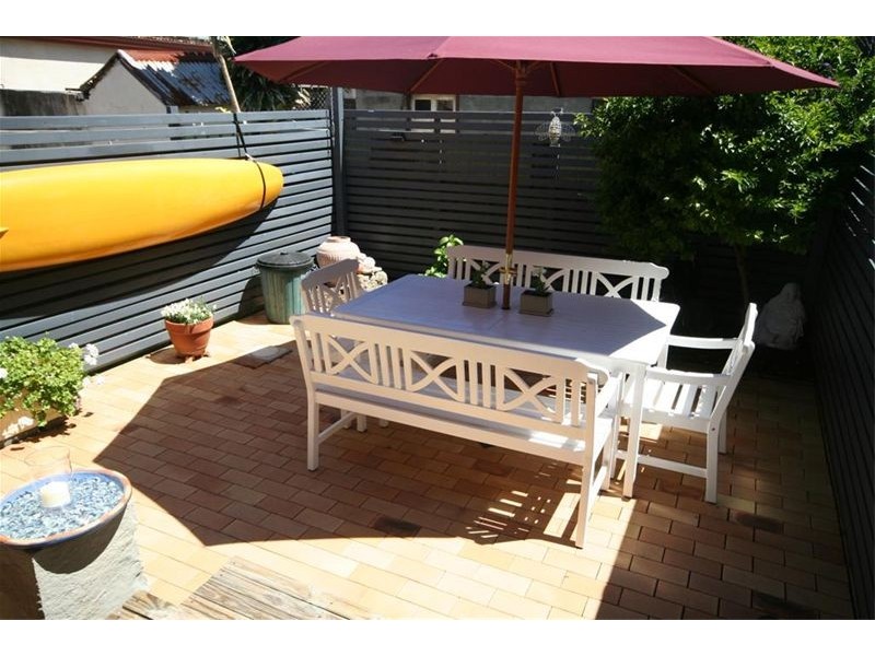 1/162 Beaumont Street, Hamilton NSW 2303