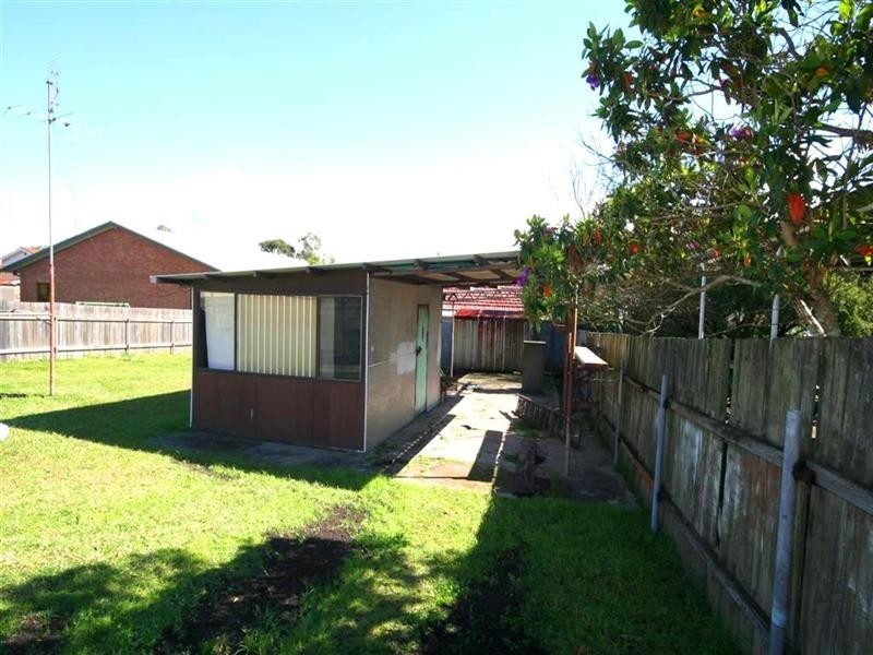 69 Yorston Street, Warners Bay NSW 2282