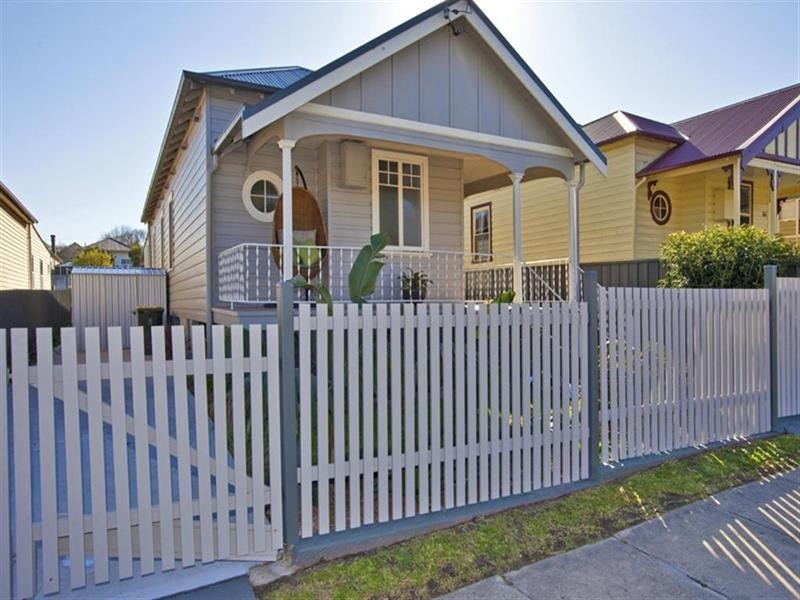 64 Ingall Street, Mayfield NSW 2304