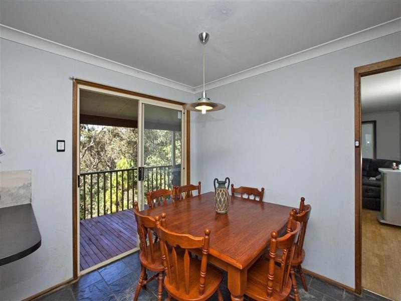 60 Scenic Drive, Caves Beach NSW 2281