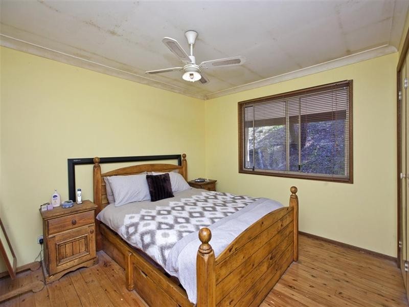 60 Scenic Drive, Caves Beach NSW 2281
