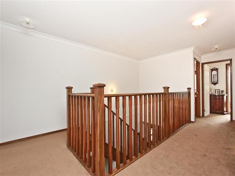 69 Araminta Chase, Cameron Park NSW 2285