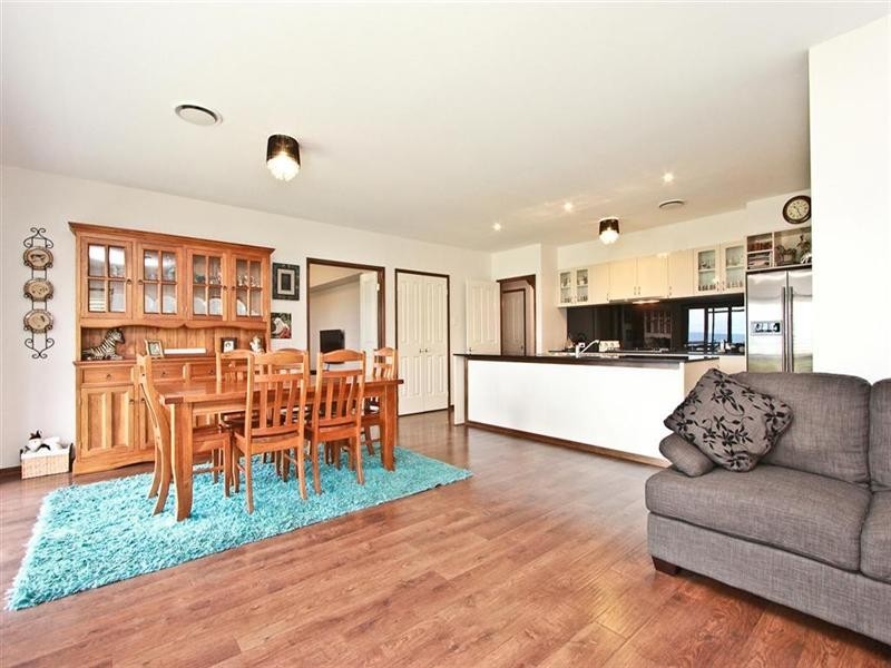 69 Araminta Chase, Cameron Park NSW 2285