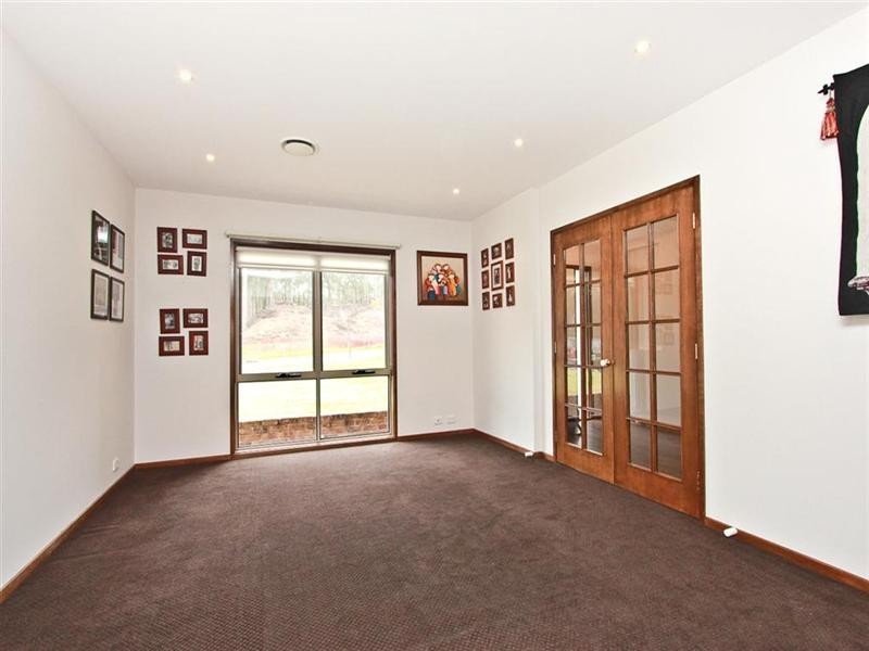 69 Araminta Chase, Cameron Park NSW 2285