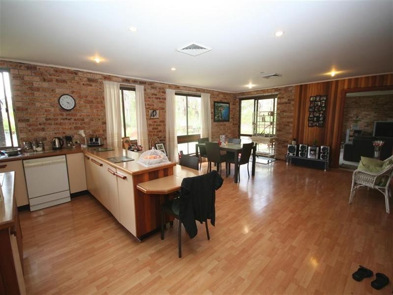 19 Brownes Road, Salt Ash NSW 2318