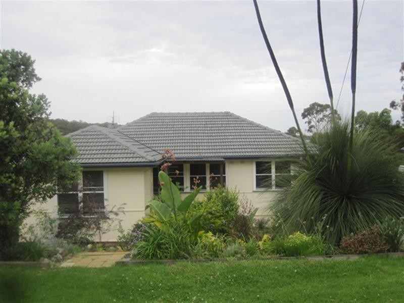 14 Alder Crescent, Gateshead NSW 2290