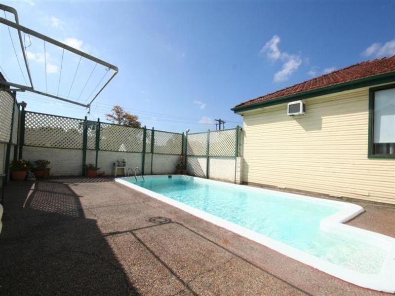 13 Coronation Street, Waratah West NSW 2298