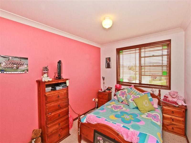 8 Brigantine Place, Caves Beach NSW 2281