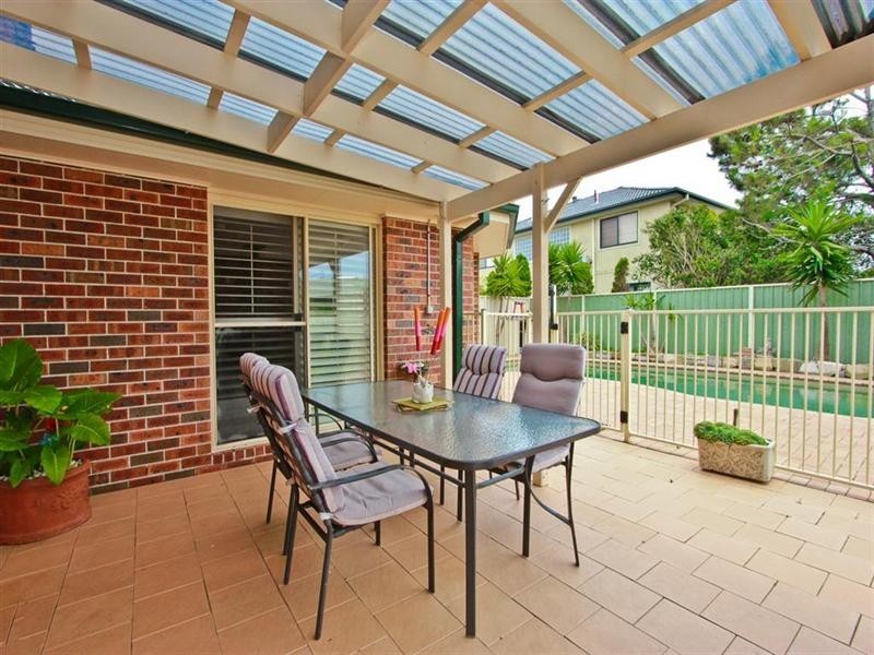 8 Brigantine Place, Caves Beach NSW 2281