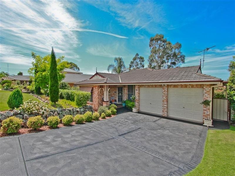 4 Crosbie Close, Maryland NSW 2287