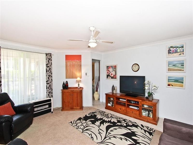 4 Crosbie Close, Maryland NSW 2287