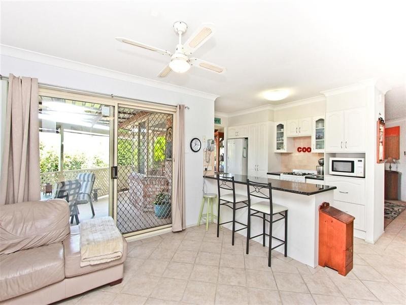 4 Crosbie Close, Maryland NSW 2287