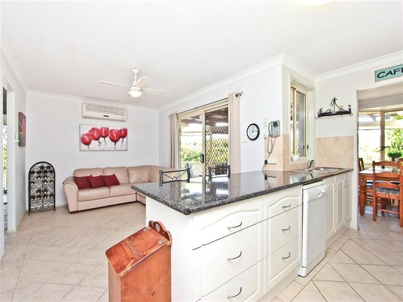 4 Crosbie Close, Maryland NSW 2287