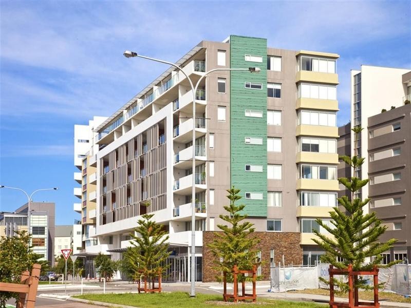 205/4 East Honeysuckle Drive, Newcastle NSW 2300