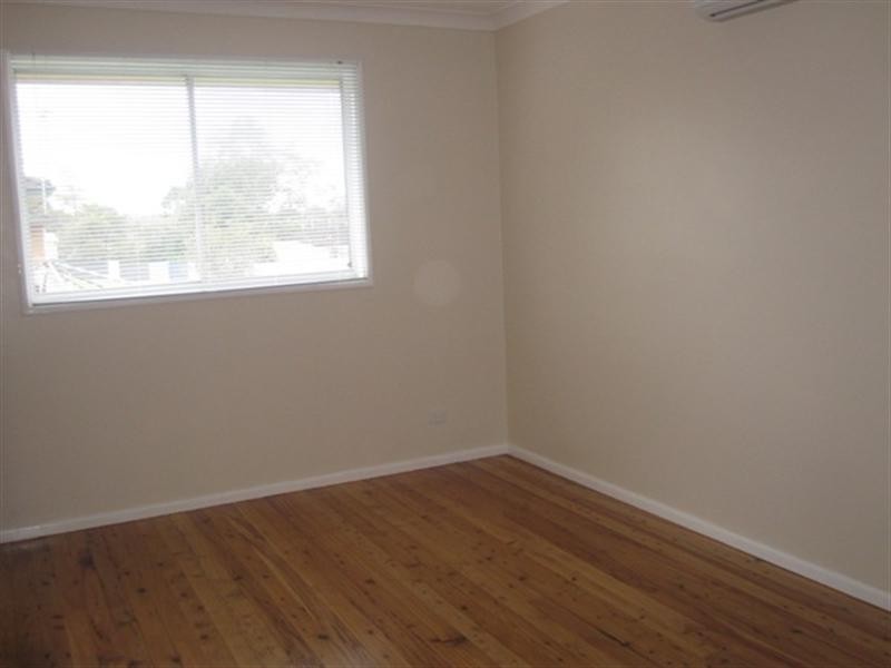 2/10 Clare Street, Glendale NSW 2285