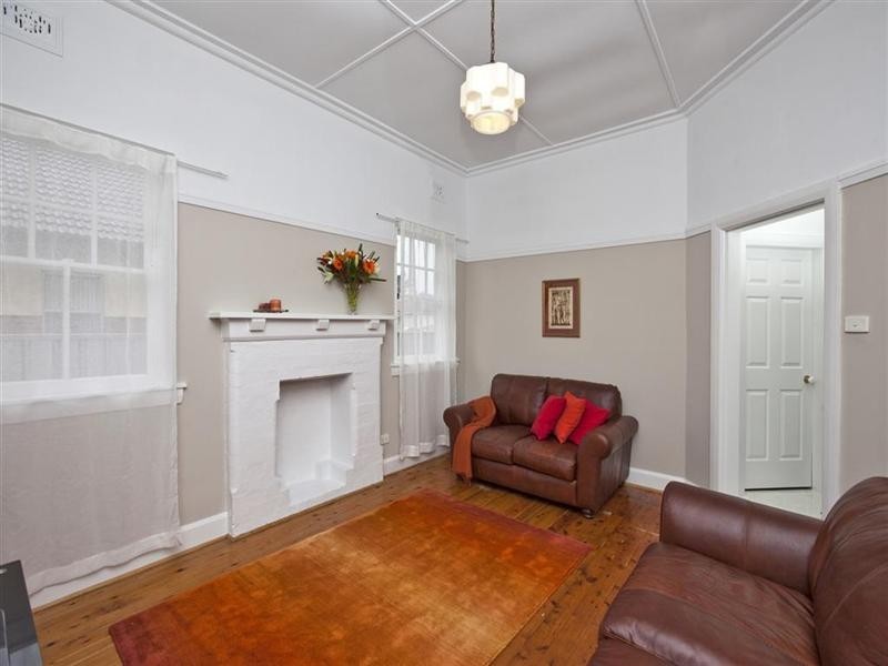 12 Southon Street, Mayfield NSW 2304