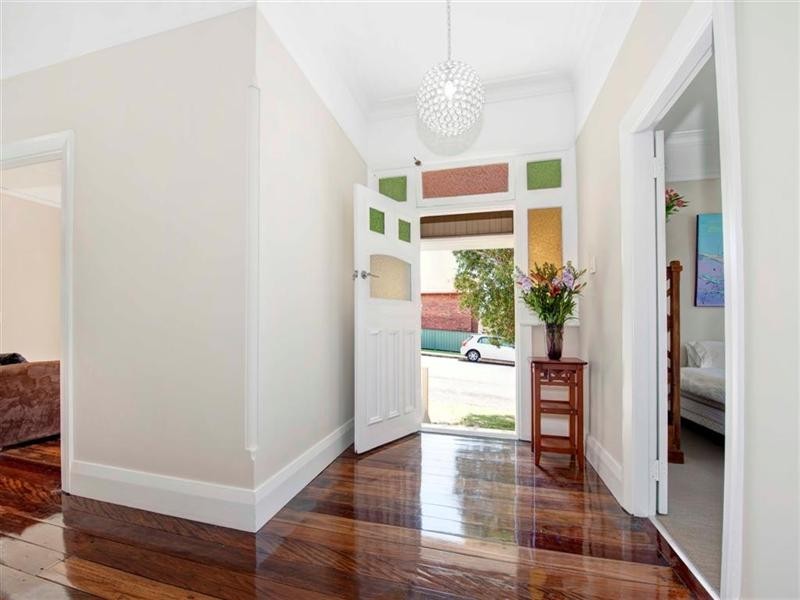 104 Kerr Street, Mayfield NSW 2304