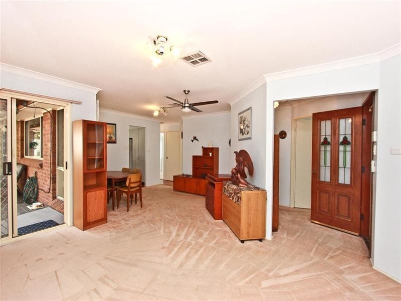 29 Nightingale Crescent, Cameron Park NSW 2285