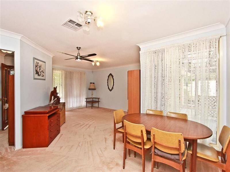 29 Nightingale Crescent, Cameron Park NSW 2285