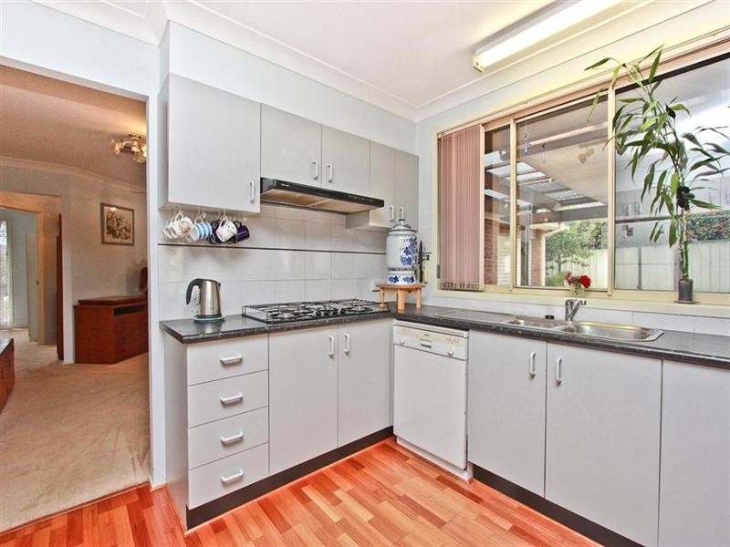 29 Nightingale Crescent, Cameron Park NSW 2285