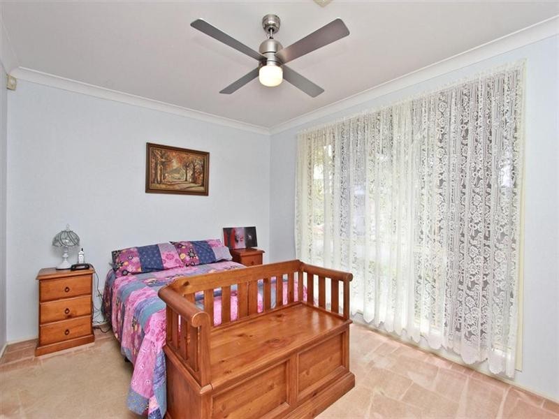 29 Nightingale Crescent, Cameron Park NSW 2285