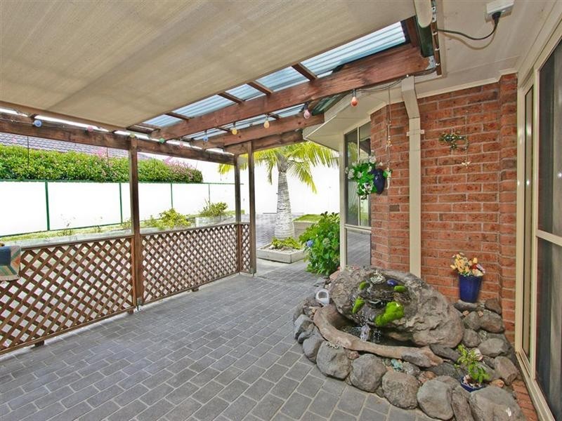 29 Nightingale Crescent, Cameron Park NSW 2285