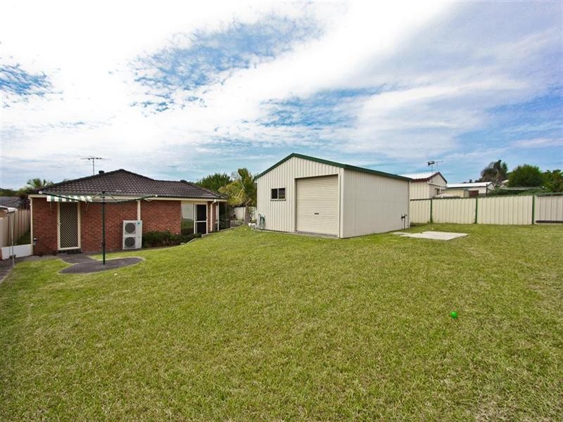 29 Nightingale Crescent, Cameron Park NSW 2285