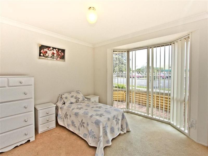 11 Crown Street, Stockton NSW 2295