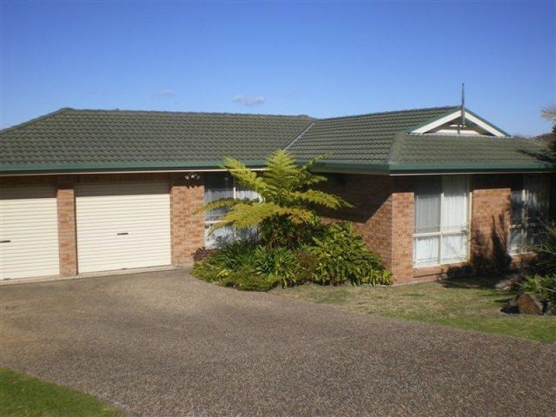 14 Finch Close, Cameron Park NSW 2285