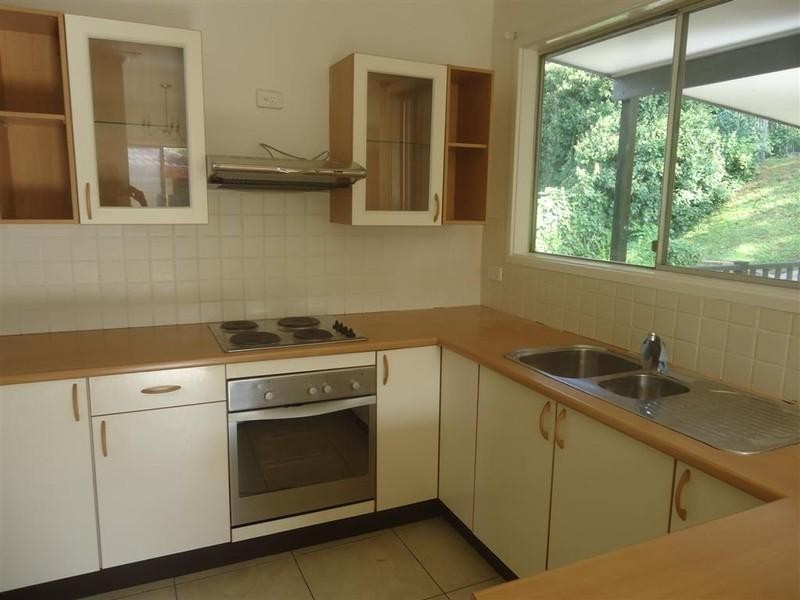 8 Lisa Avenue, Warners Bay NSW 2282