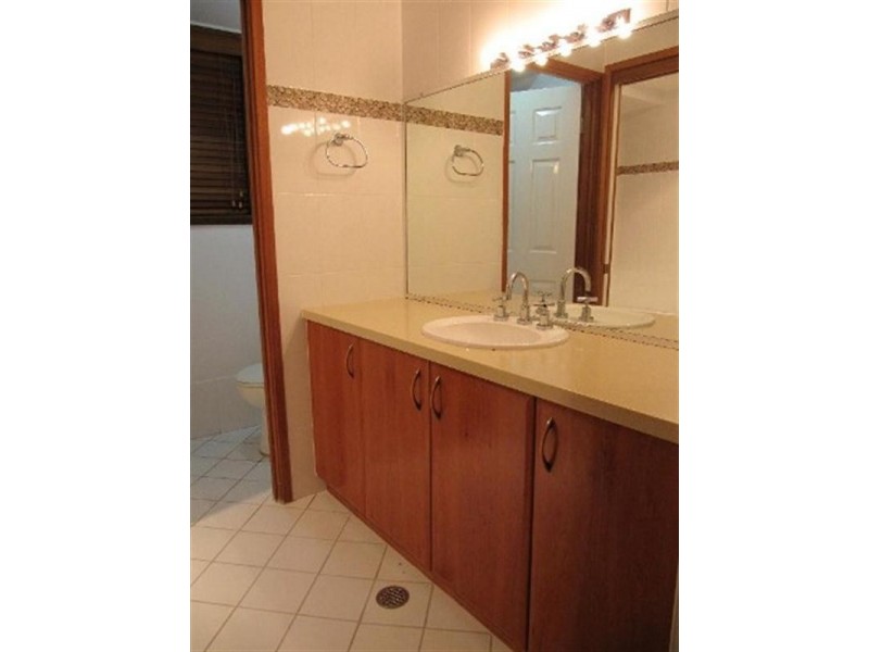 1 The Courtyard, Eleebana NSW 2282