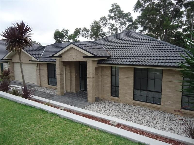 38 Rosewood Crescent, Fletcher NSW 2287