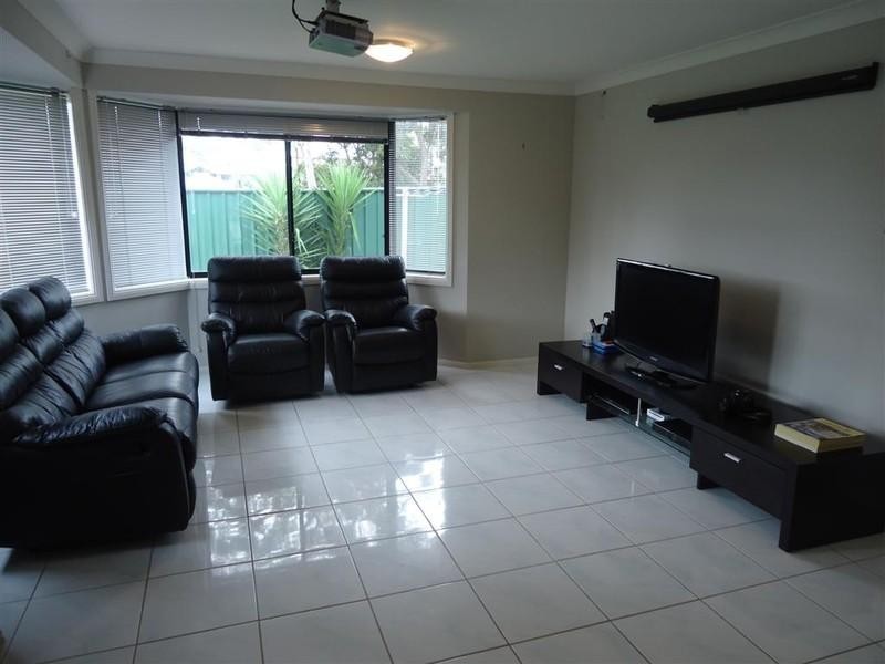 38 Rosewood Crescent, Fletcher NSW 2287