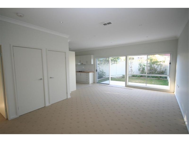 1/21 Seaman Avenue, Warners Bay NSW 2282