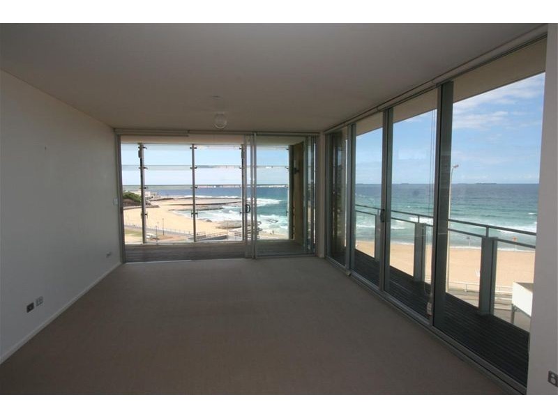 Unit 7 303/61 Shortland Esplanade, Newcastle NSW 2300