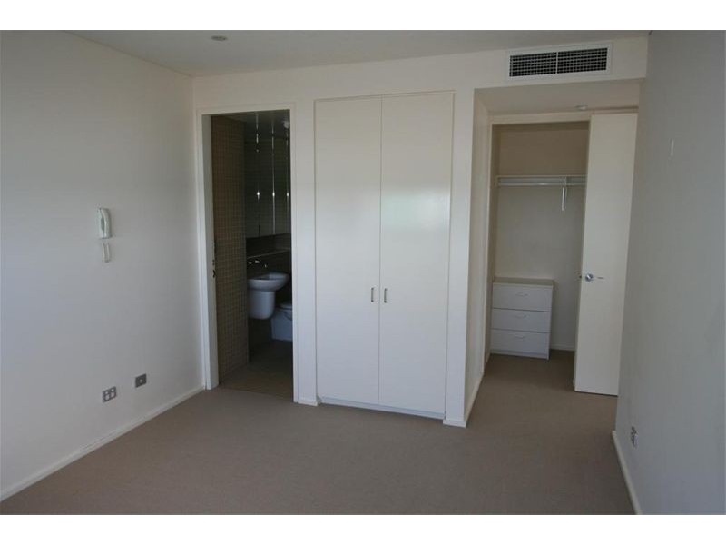 Unit 7 303/61 Shortland Esplanade, Newcastle NSW 2300