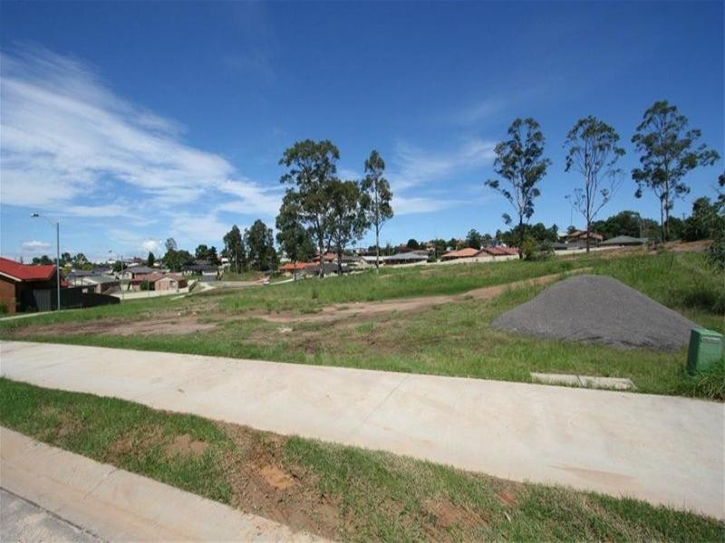 17-19 Pumphouse Crescent, Rutherford NSW 2320