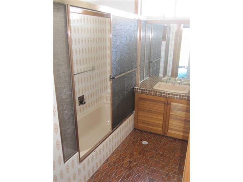 1 Collins Street, Georgetown NSW 2298