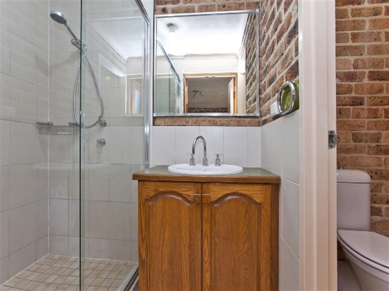 2A Minter Street, Valentine NSW 2280