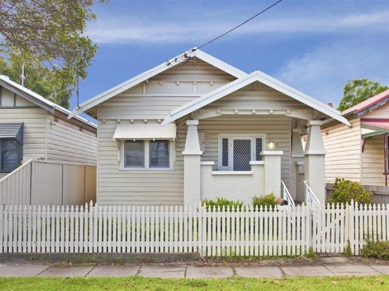 43 Waratah Street, Mayfield NSW 2304