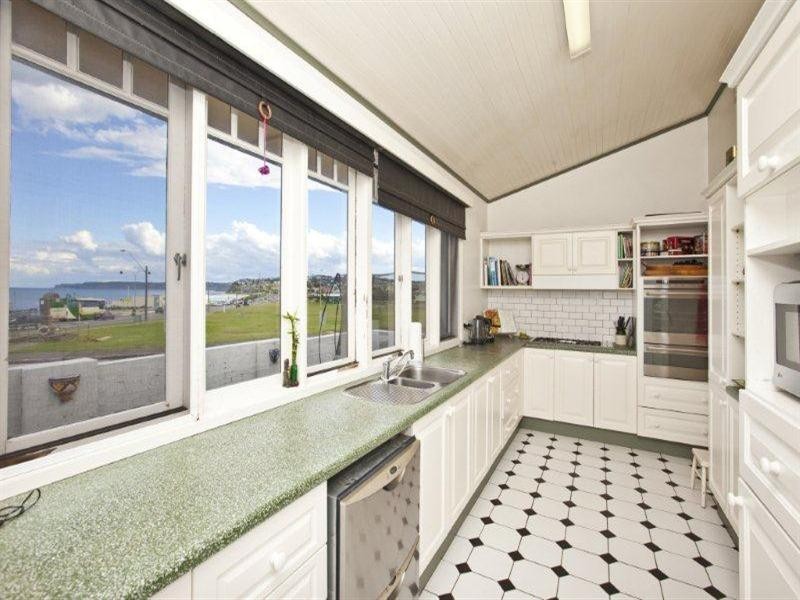 2 Bar Beach Avenue, Bar Beach NSW 2300