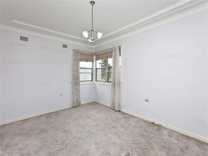 126 Croudace Road, Elermore Vale NSW 2287