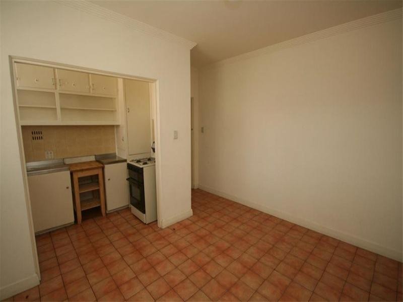 8/76 Parkway Avenue, Cooks Hill NSW 2300