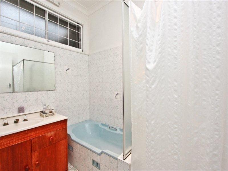 28 Westwood Avenue, Adamstown Heights NSW 2289