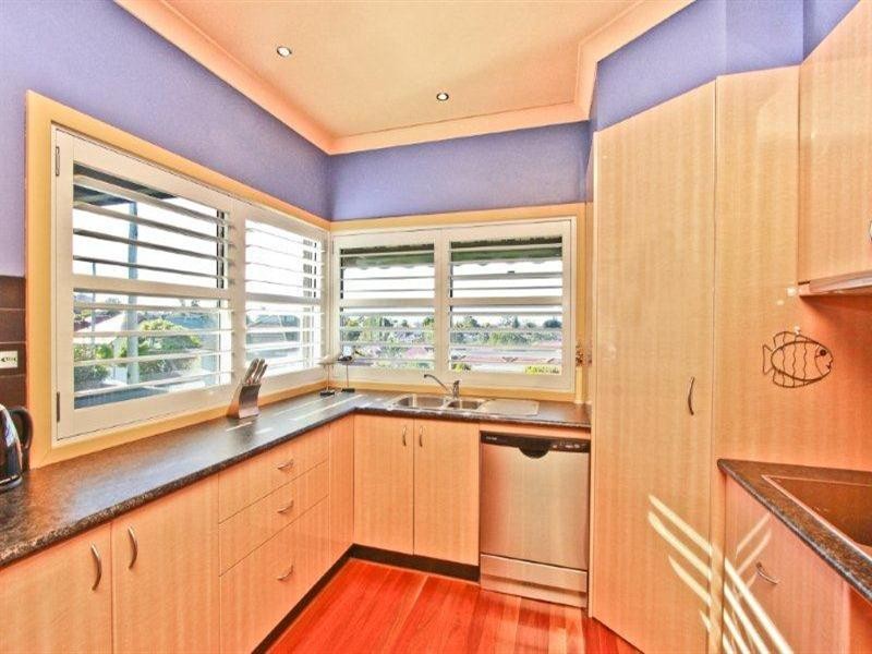 10 Oxley Road, Waratah NSW 2298