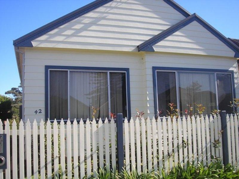 42 Estelle Street, Maryville NSW 2293