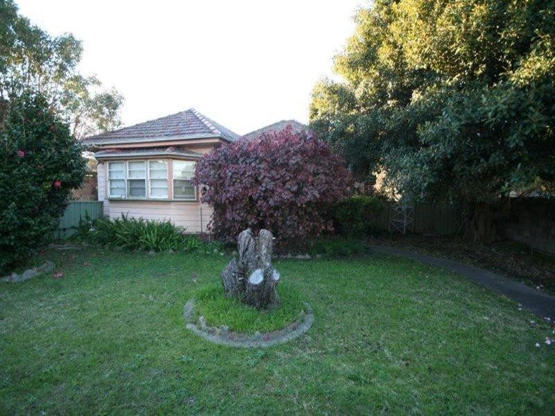 35 Station Street, Waratah NSW 2298